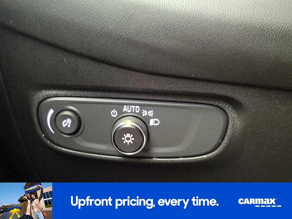 used 2022 Chevrolet Equinox car, priced at $20,998