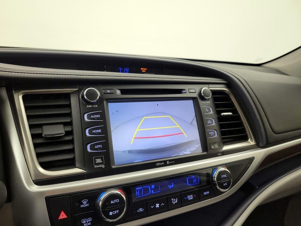 used 2015 Toyota Highlander car, priced at $24,998