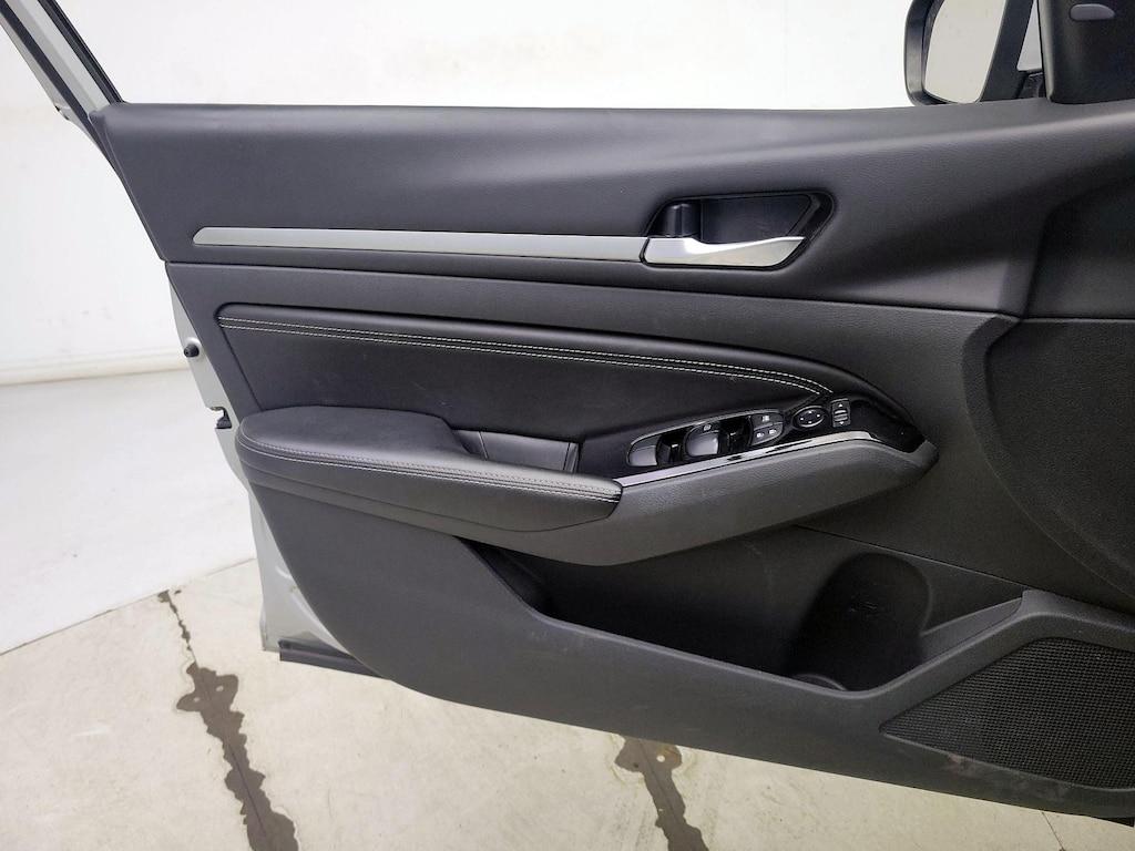 used 2023 Nissan Altima car, priced at $21,998
