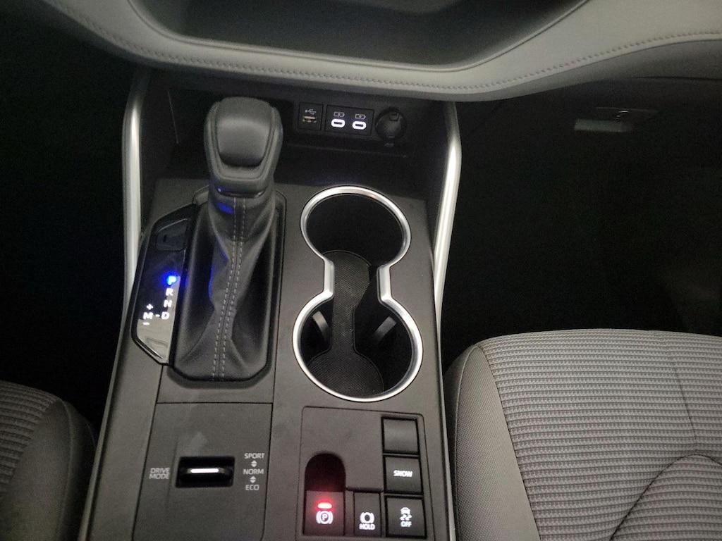 used 2023 Toyota Highlander car, priced at $28,998