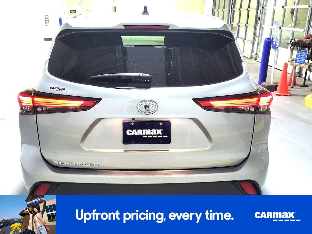 used 2023 Toyota Highlander car, priced at $28,998