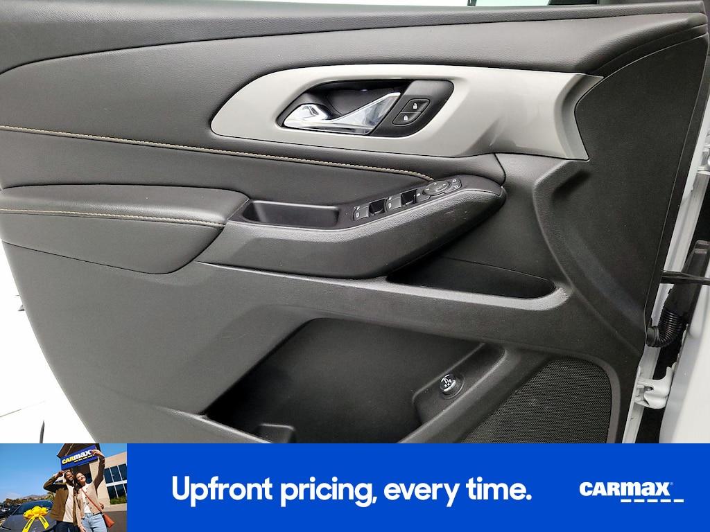 used 2020 Chevrolet Traverse car, priced at $26,998