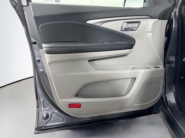 used 2017 Honda Pilot car, priced at $17,589