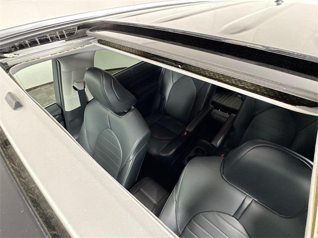 used 2021 Toyota Highlander car, priced at $33,044