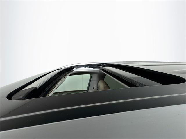 used 2021 Toyota Highlander car, priced at $31,344