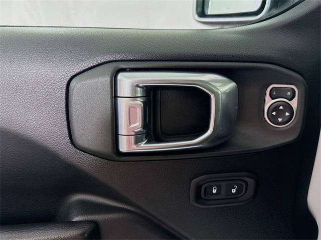 used 2021 Jeep Wrangler Unlimited car, priced at $25,544