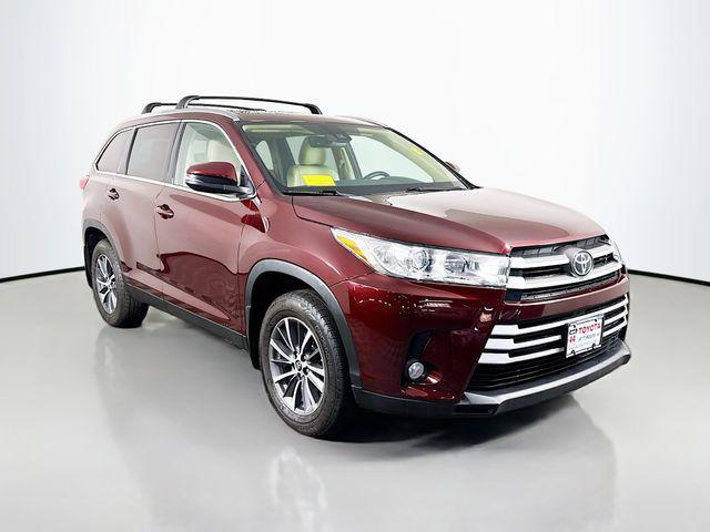 used 2019 Toyota Highlander car, priced at $28,744