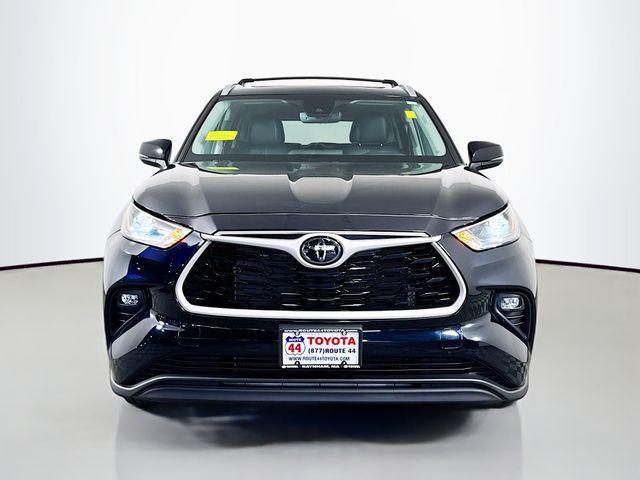 used 2023 Toyota Highlander car, priced at $39,839