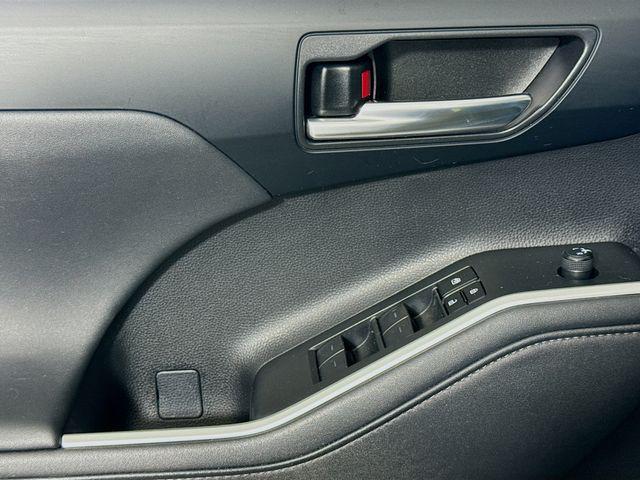 used 2023 Toyota Highlander car, priced at $39,839