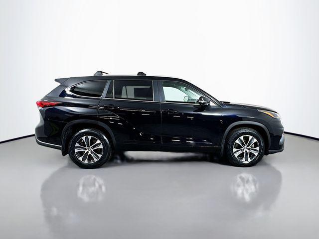used 2023 Toyota Highlander car, priced at $39,839