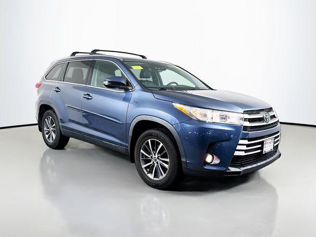 used 2019 Toyota Highlander car, priced at $27,539