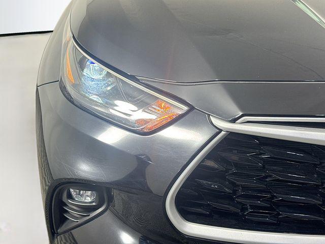 used 2024 Toyota Highlander car, priced at $43,239