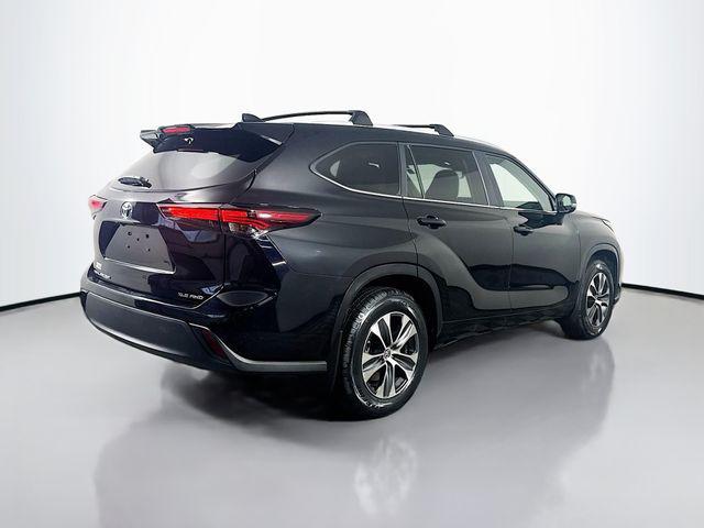 used 2024 Toyota Highlander car, priced at $43,239