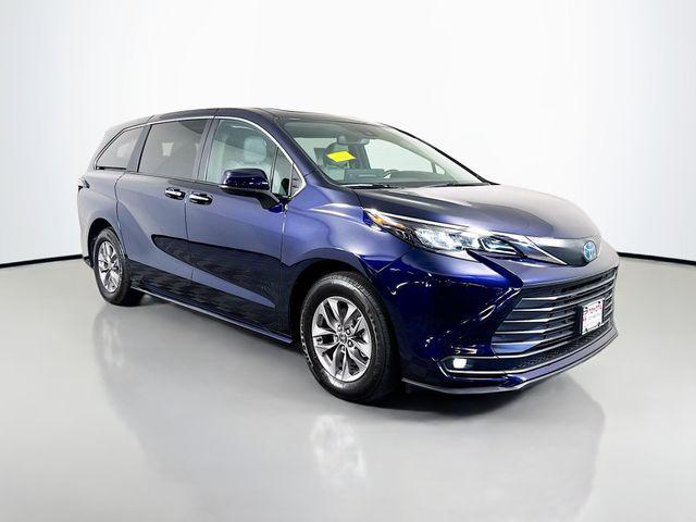 used 2025 Toyota Sienna car, priced at $49,139