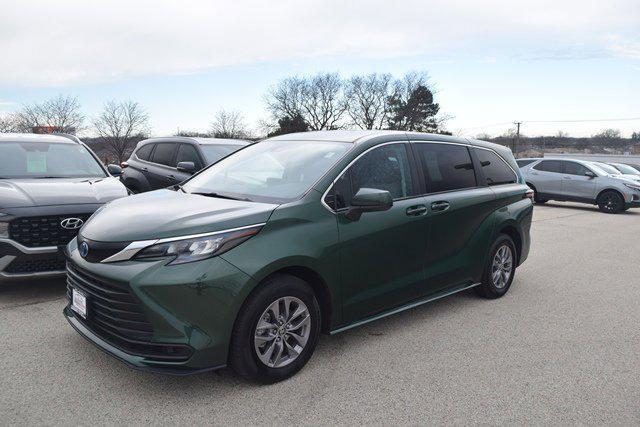 used 2024 Toyota Sienna car, priced at $39,980