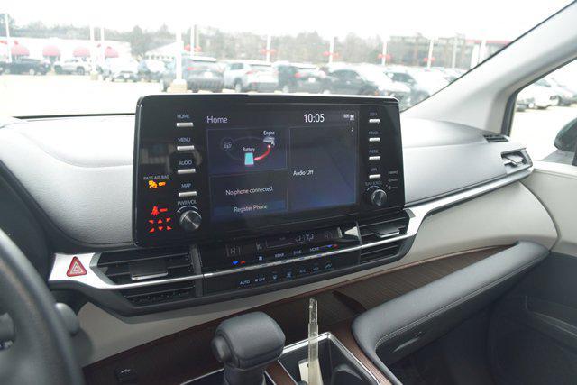 used 2024 Toyota Sienna car, priced at $39,980