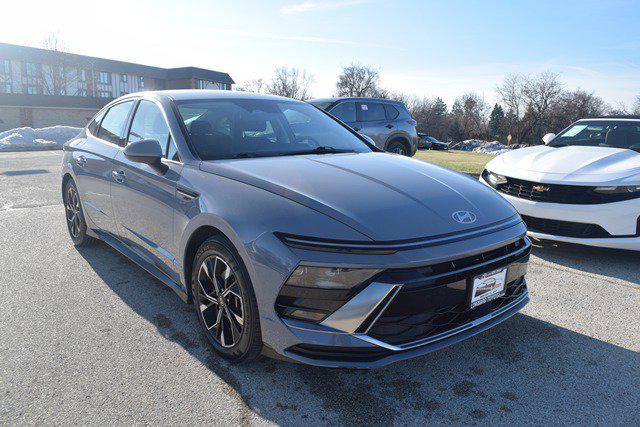 used 2025 Hyundai Sonata car, priced at $23,680
