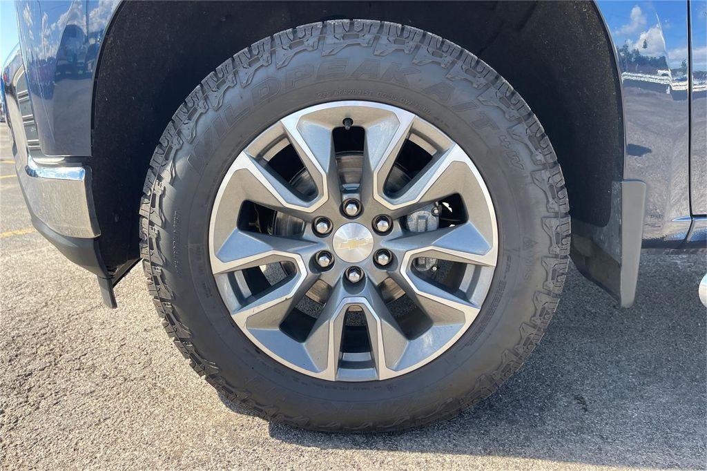 used 2022 Chevrolet Silverado 1500 car, priced at $30,500