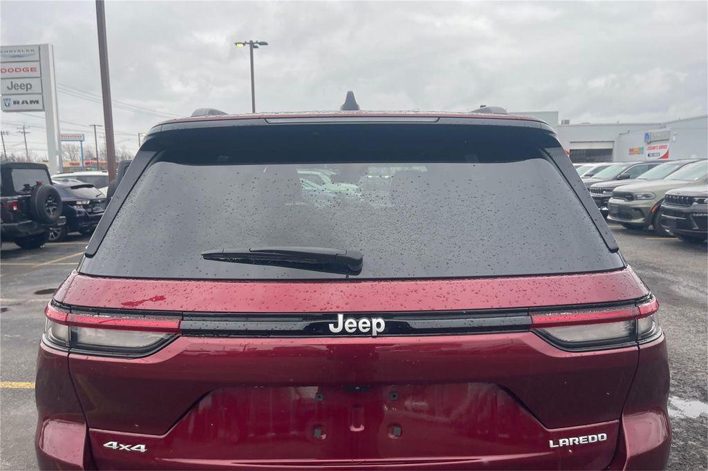 used 2025 Jeep Grand Cherokee car, priced at $30,000