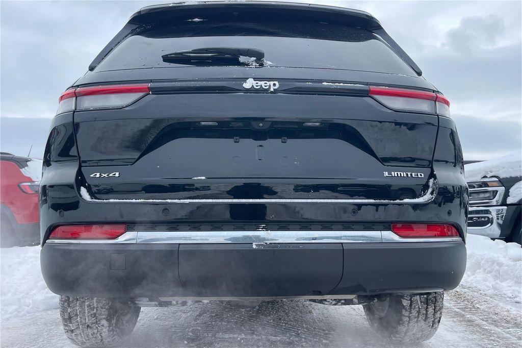 used 2023 Jeep Grand Cherokee car, priced at $32,500