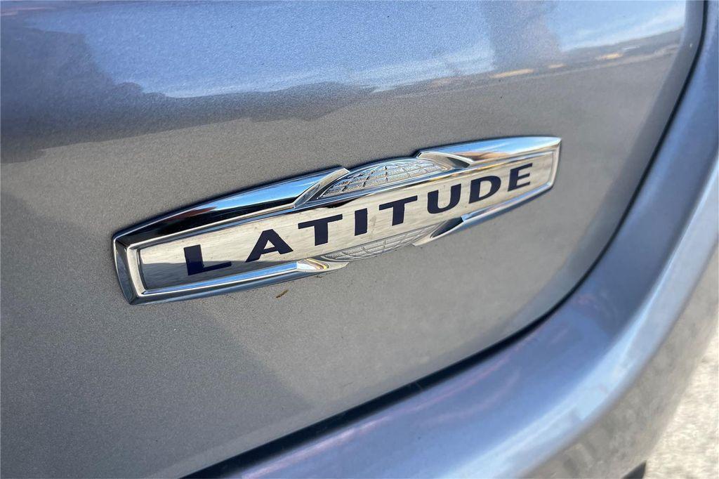 used 2019 Jeep Compass car, priced at $18,000