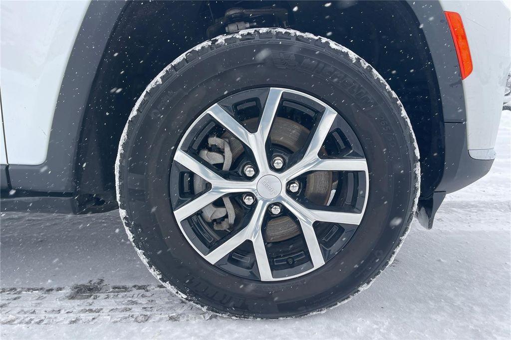 used 2024 Jeep Grand Cherokee L car, priced at $36,500