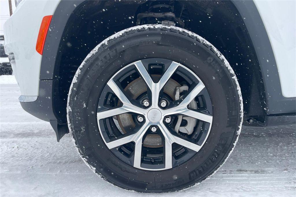 used 2024 Jeep Grand Cherokee L car, priced at $36,500