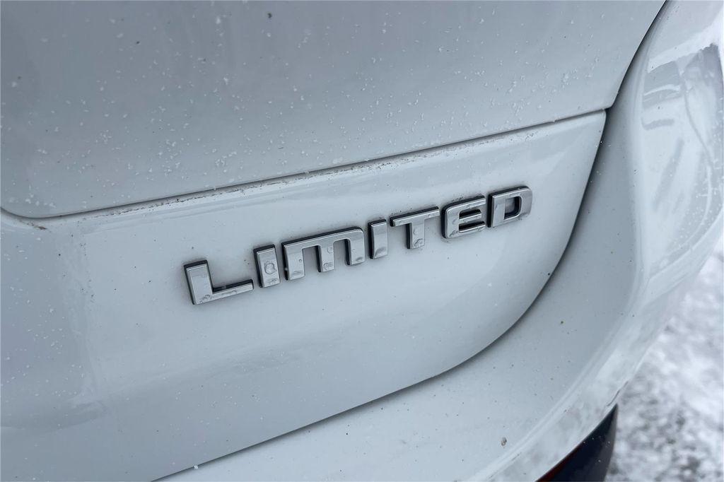 used 2024 Jeep Grand Cherokee L car, priced at $36,500