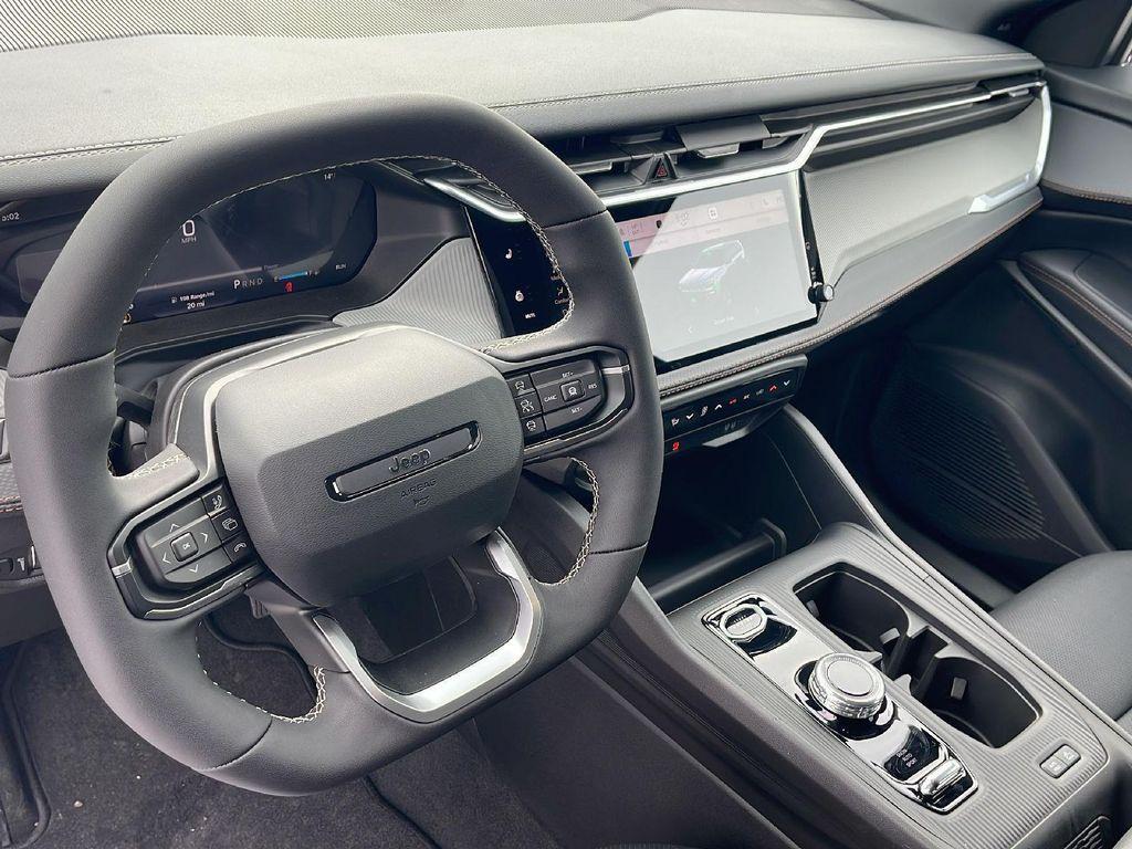 new 2026 Jeep Cherokee car, priced at $43,310