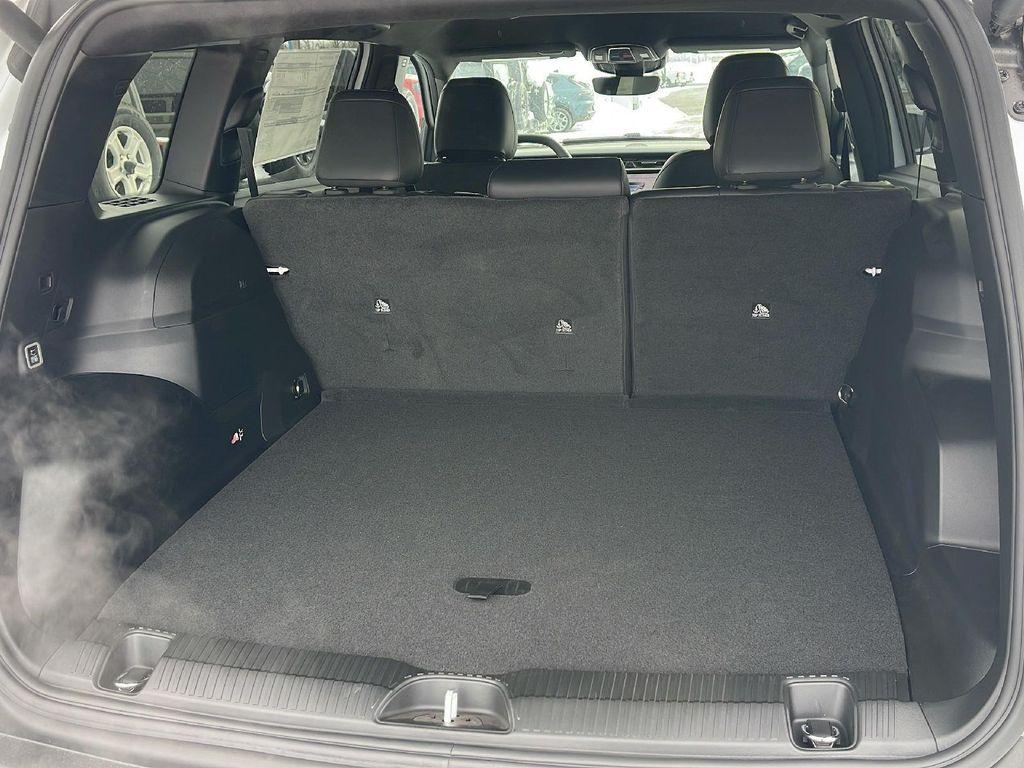 new 2026 Jeep Cherokee car, priced at $42,715