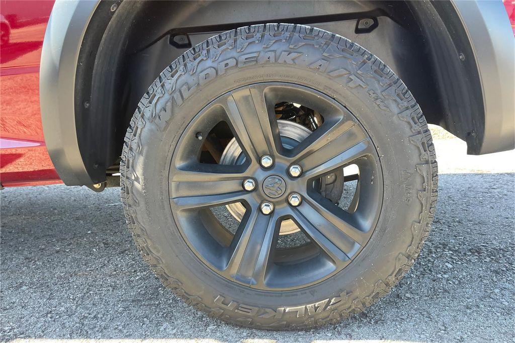 used 2021 Ram 1500 Classic car, priced at $25,000