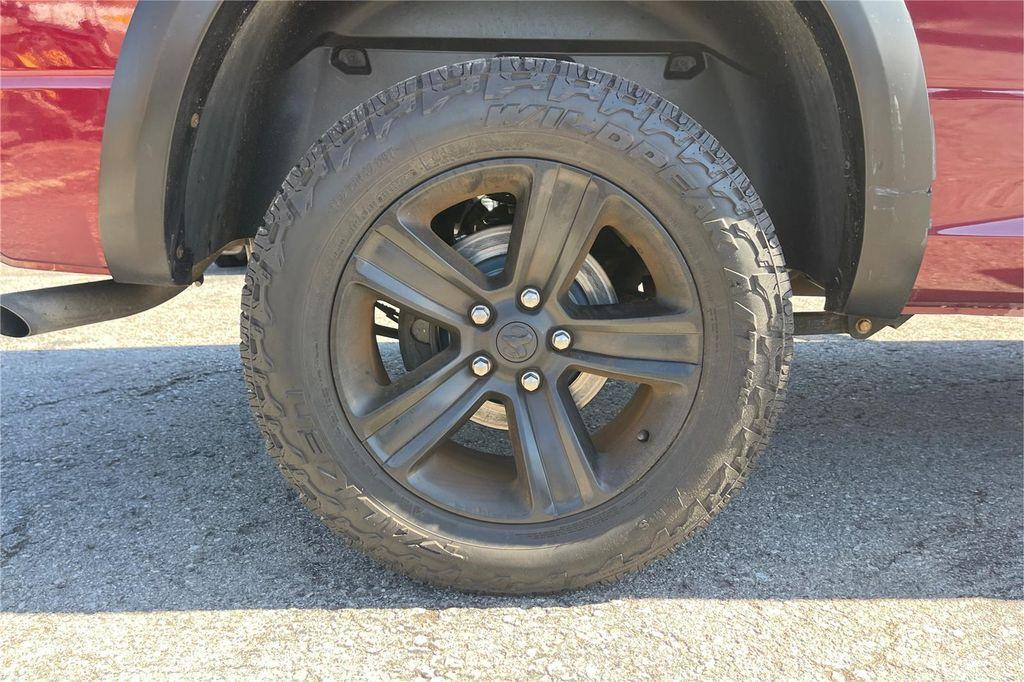 used 2021 Ram 1500 Classic car, priced at $25,000