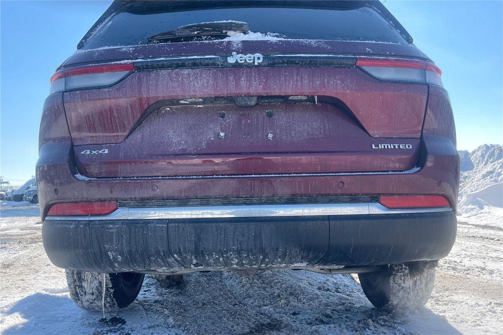 used 2024 Jeep Grand Cherokee car, priced at $35,500