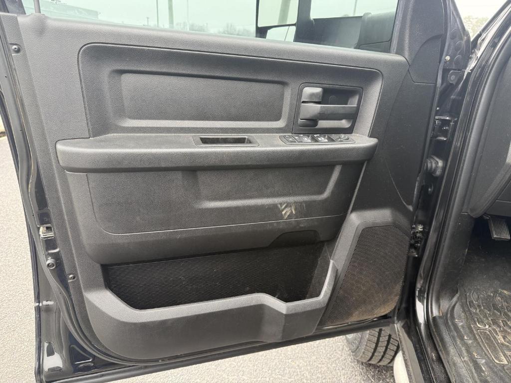 used 2018 Ram 2500 car, priced at $25,000