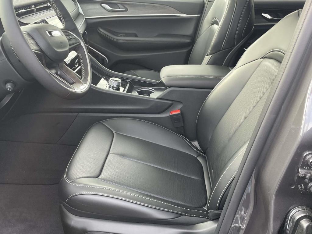 new 2026 Jeep Grand Cherokee L car, priced at $50,623