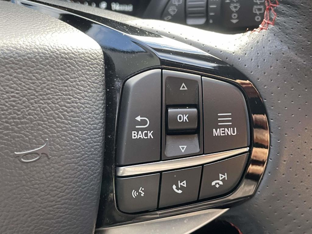 used 2025 Ford Explorer car, priced at $39,300