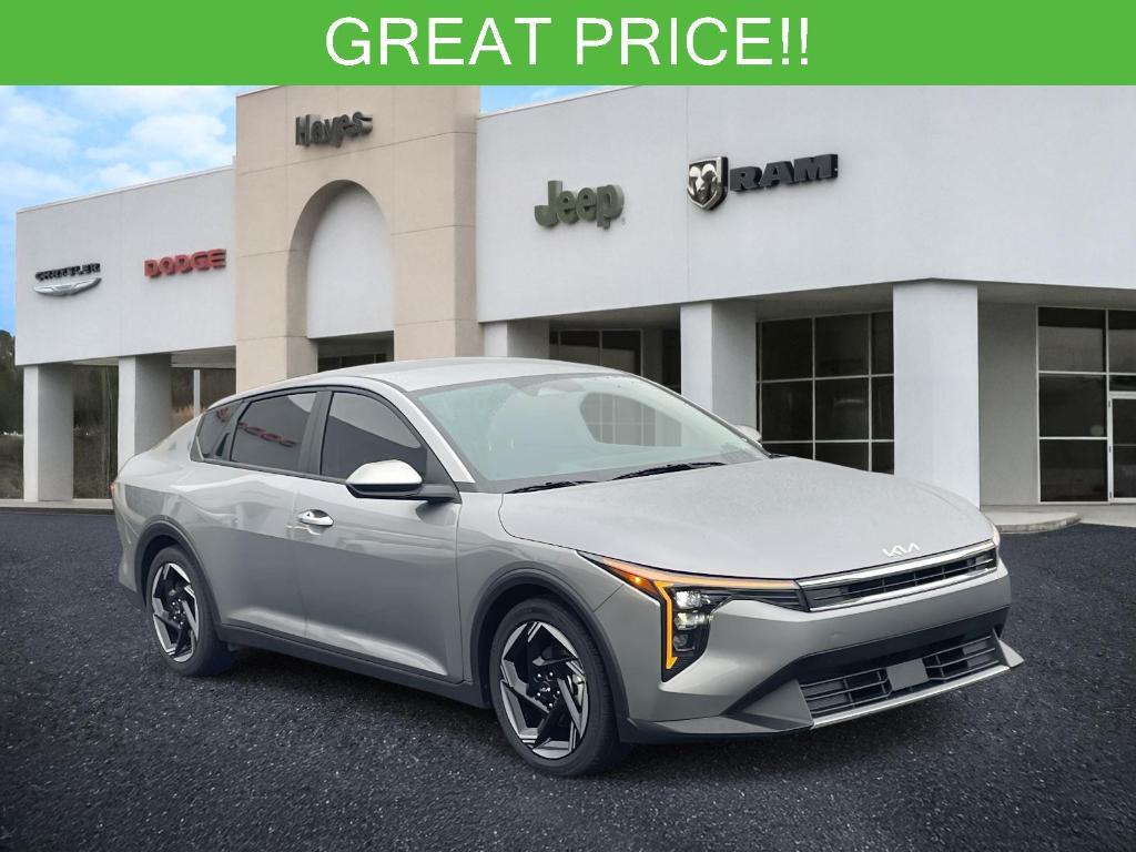 used 2025 Kia K4 car, priced at $23,000