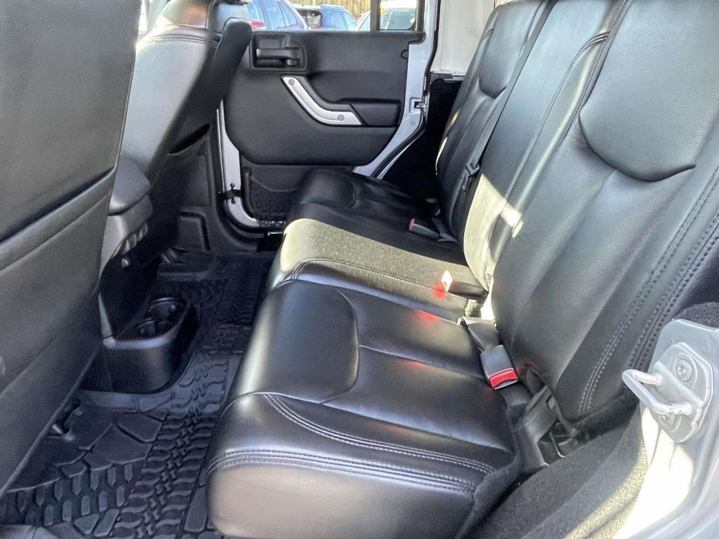 used 2013 Jeep Wrangler Unlimited car, priced at $16,500