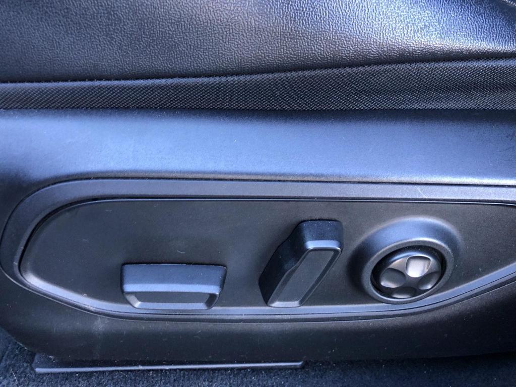 used 2022 Jeep Grand Cherokee car, priced at $27,399