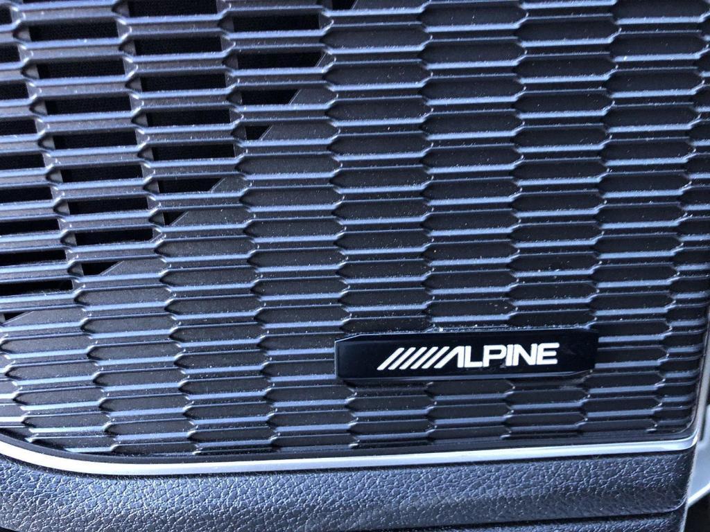 used 2022 Jeep Grand Cherokee car, priced at $27,399