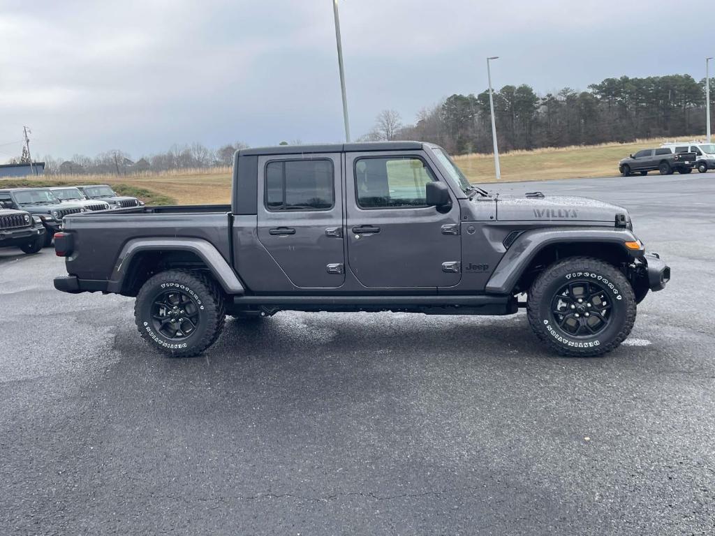 new 2026 Jeep Gladiator car, priced at $53,558