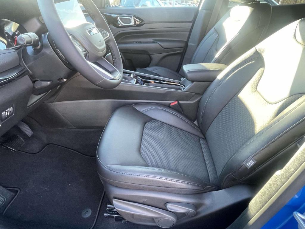 new 2026 Jeep Compass car, priced at $28,683