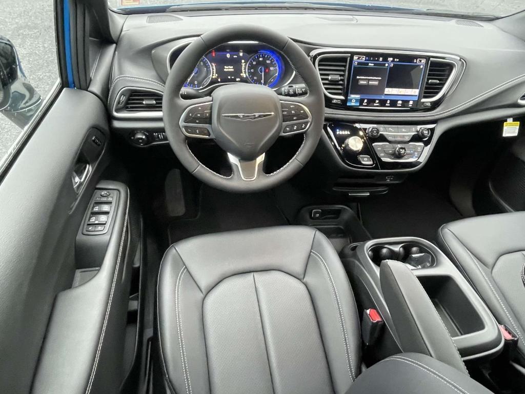 new 2026 Chrysler Pacifica car, priced at $42,128