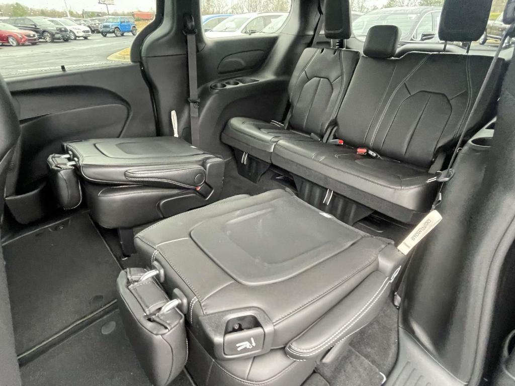 new 2026 Chrysler Pacifica car, priced at $42,883