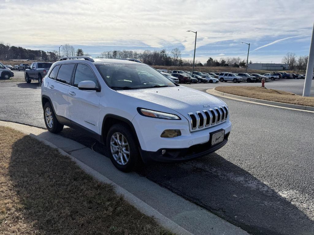 used 2015 Jeep Cherokee car, priced at $13,995