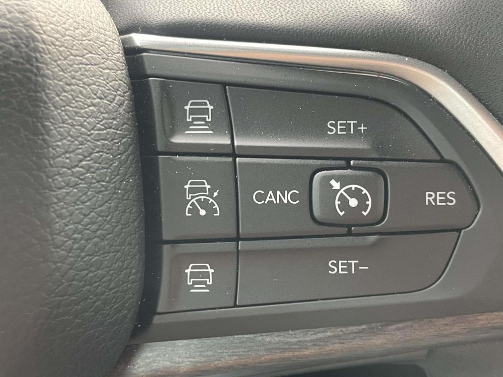 used 2025 Jeep Grand Cherokee L car, priced at $37,932