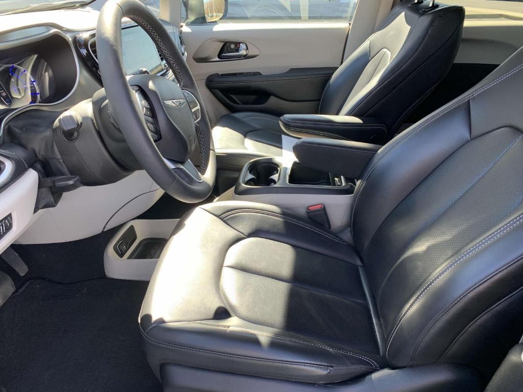 used 2023 Chrysler Pacifica Hybrid car, priced at $26,496