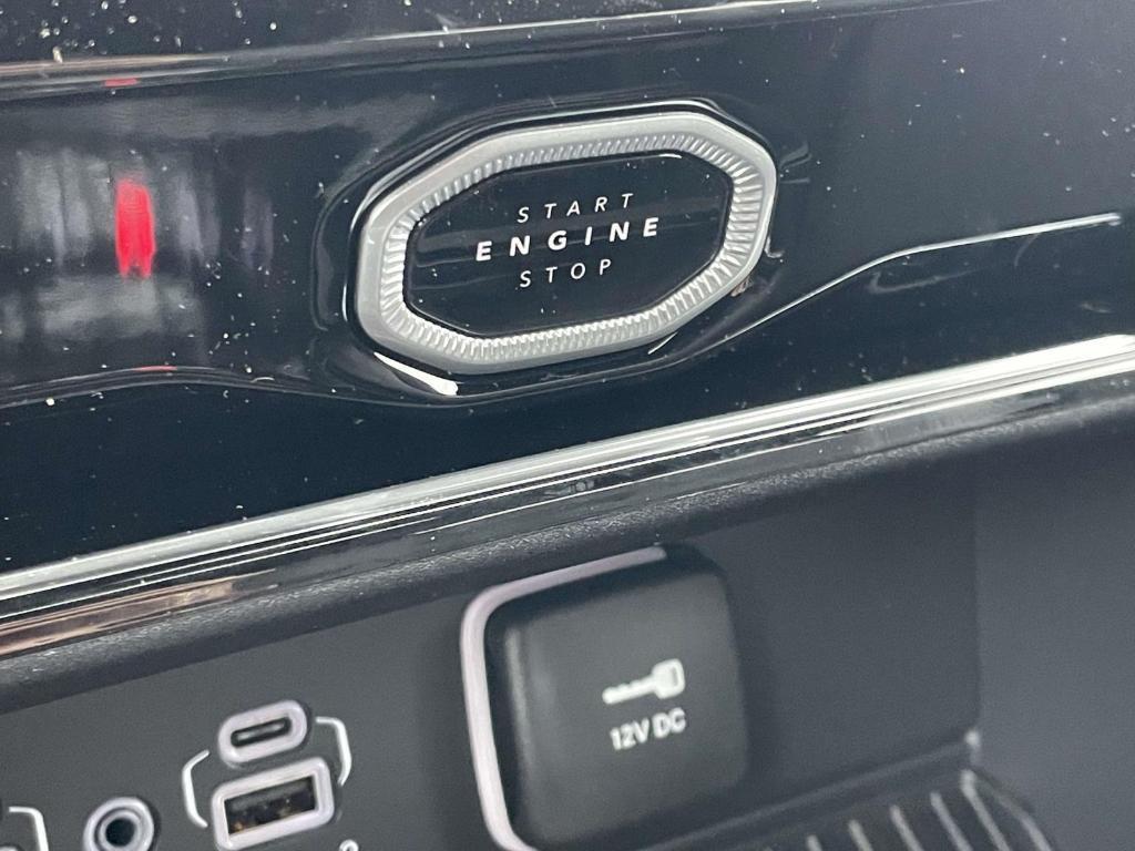new 2026 Jeep Grand Cherokee L car, priced at $47,028