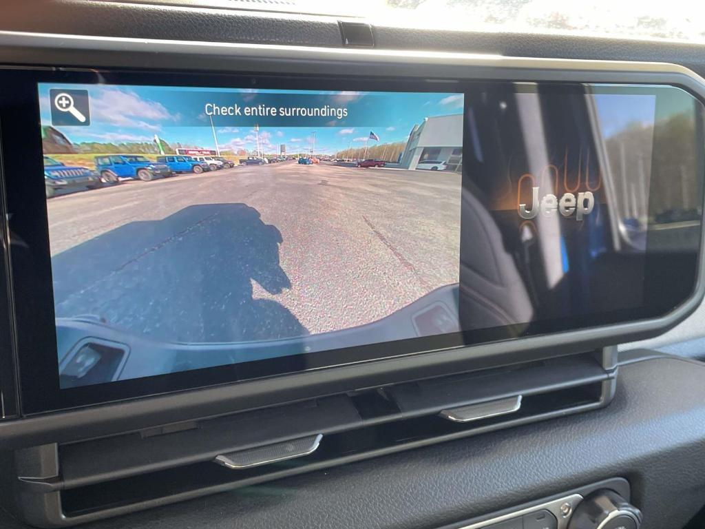 new 2026 Jeep Gladiator car, priced at $47,368