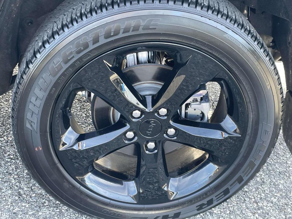 used 2023 Jeep Grand Cherokee car, priced at $33,993